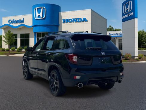 Used 2024 Honda Passport Black Edition image 4