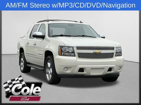 Used 2011 Chevrolet Avalanche LTZ image 1