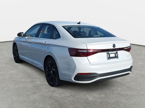 New 2026 Volkswagen Jetta SE FWD image 7