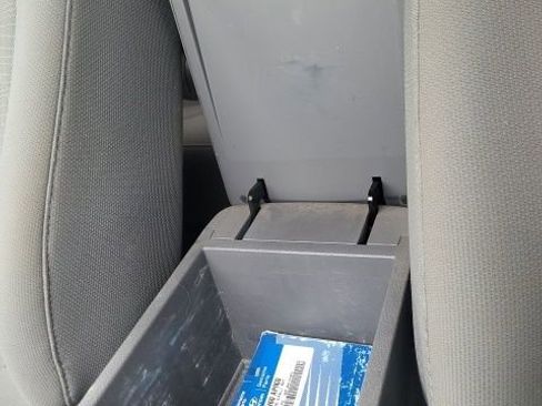 Used 2012 Hyundai Santa Fe GLS image 23