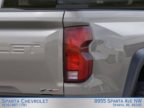 New 2026 Chevrolet Colorado ZR2 w/ Technology Package AWD/4WD image 11