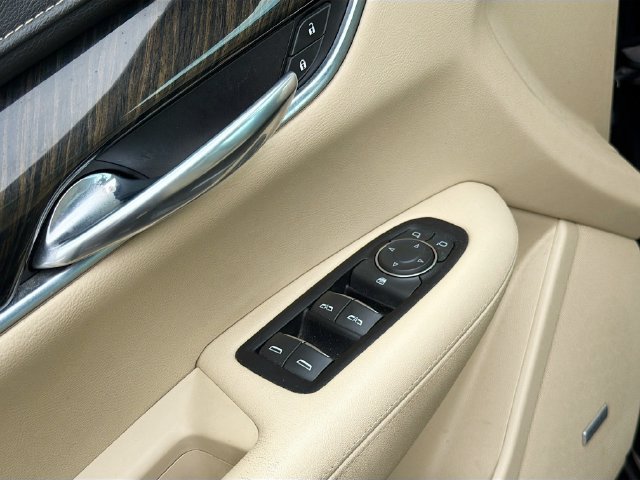 Used 2018 Cadillac XT5 AWD image 22