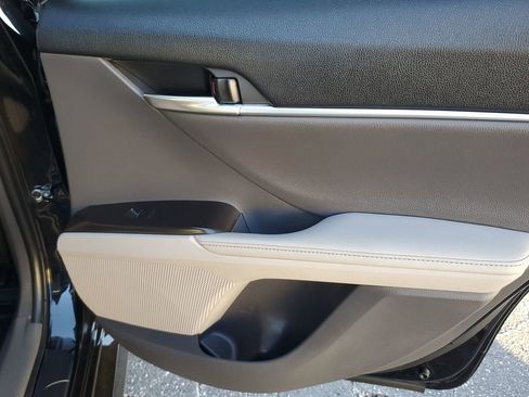 Used 2024 Toyota Camry XLE image 44