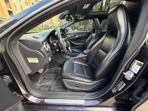 Used 2014 Mercedes-Benz CLA 250 image 30