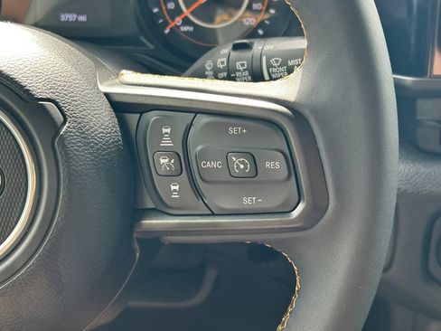 Used 2024 Jeep Wrangler Unlimited Sport AWD/4WD image 35