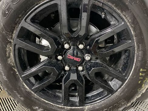 Used 2026 GMC Sierra 1500 Elevation image 10