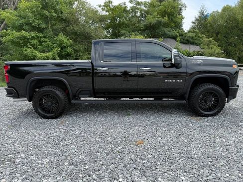 Used 2023 Chevrolet Silverado 2500 High Country w/ Z71 Off-Road Package AWD/4WD image 9