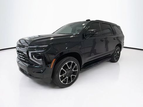 Used 2025 Chevrolet Tahoe RST w/ RST Capability Package AWD/4WD image 3