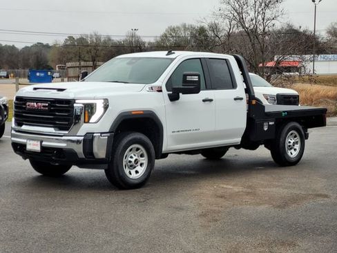 New 2026 GMC Sierra 3500 Pro w/ Convenience Package AWD/4WD image 3