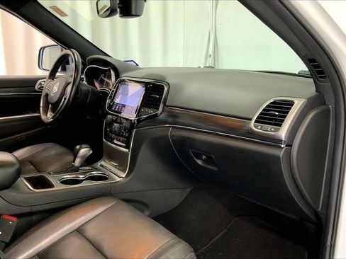 Used 2020 Jeep Grand Cherokee Limited RWD image 28
