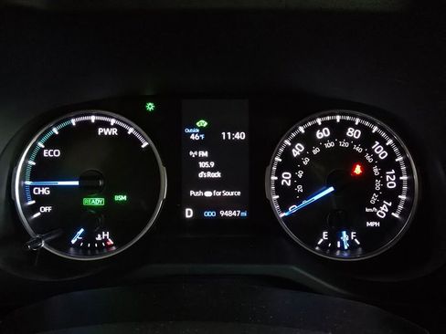 Used 2022 Toyota RAV4 SE w/ Convenience Package AWD/4WD image 27