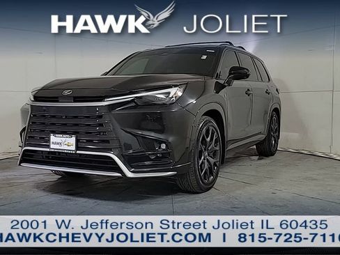 Used 2024 Lexus TX 500h AWD w/ Technology Package image 4