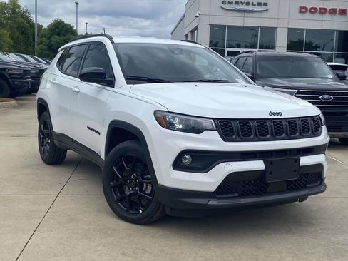 New 2026 Jeep Compass Latitude AWD/4WD image 31