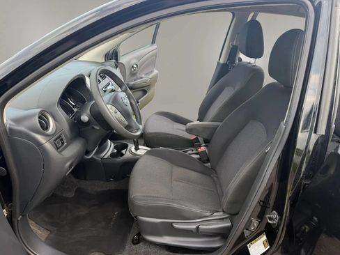 Used 2016 Nissan Versa SV FWD image 11