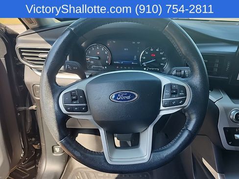 Used 2021 Ford Explorer XLT w/ Equipment Group 202A RWD image 9
