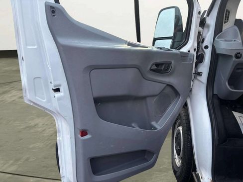 Used 2018 Ford Transit 350 350 3dr LWB Medium Roof Cargo image 10