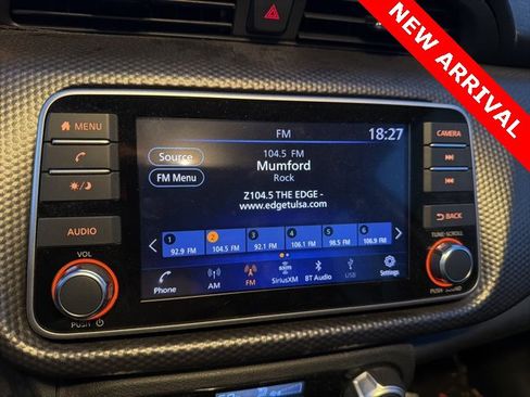 Used 2018 Nissan Kicks SV image 11