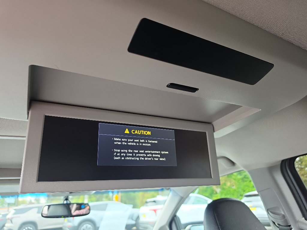 Used 2015 Toyota Sienna SE FWD image 20