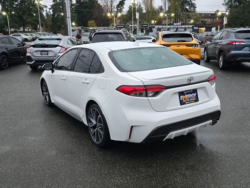 Used 2021 Toyota Corolla SE FWD image 5