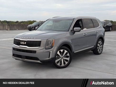 Used 2022 Kia Telluride S FWD image 1