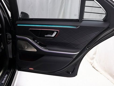 Certified 2025 Mercedes-Benz S 580 S 580 image 32
