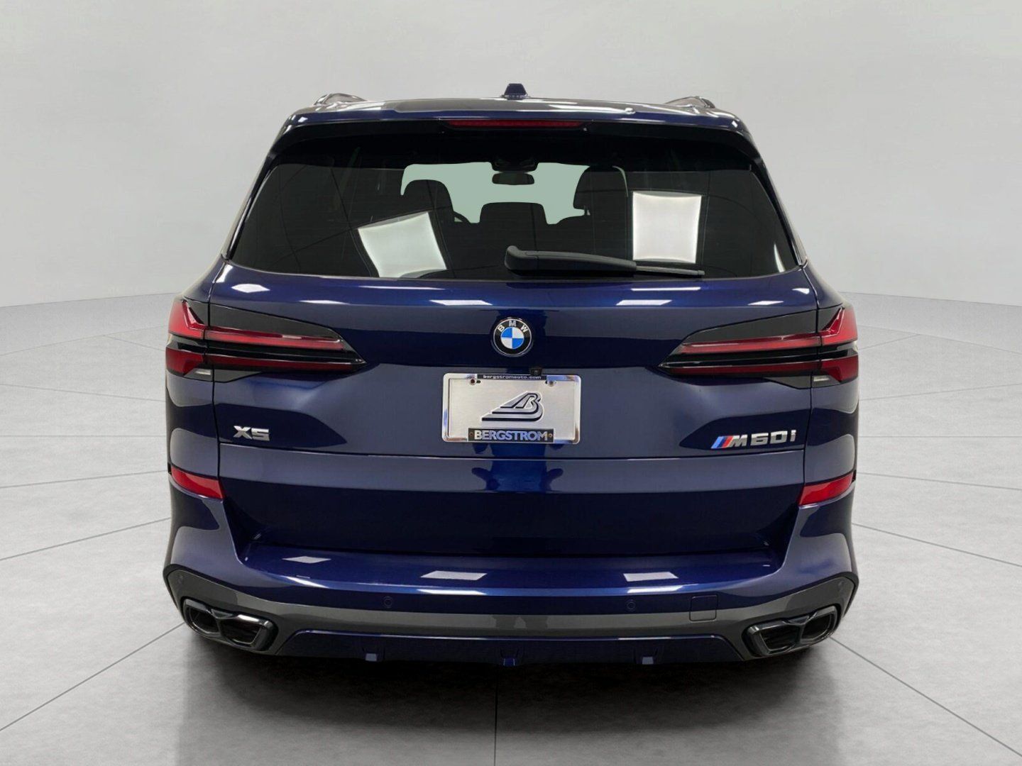 Used 2024 BMW X5 M60i AWD/4WD image 4