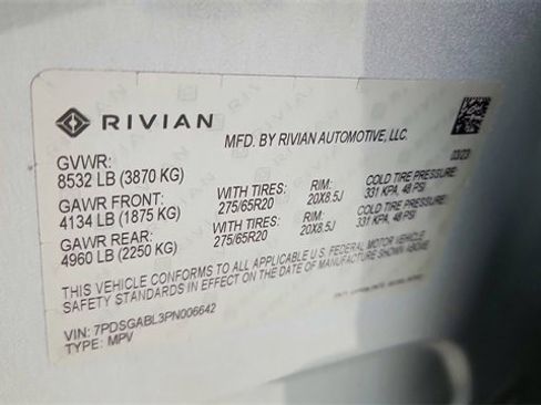 Used 2023 Rivian R1S Launch Edition image 62