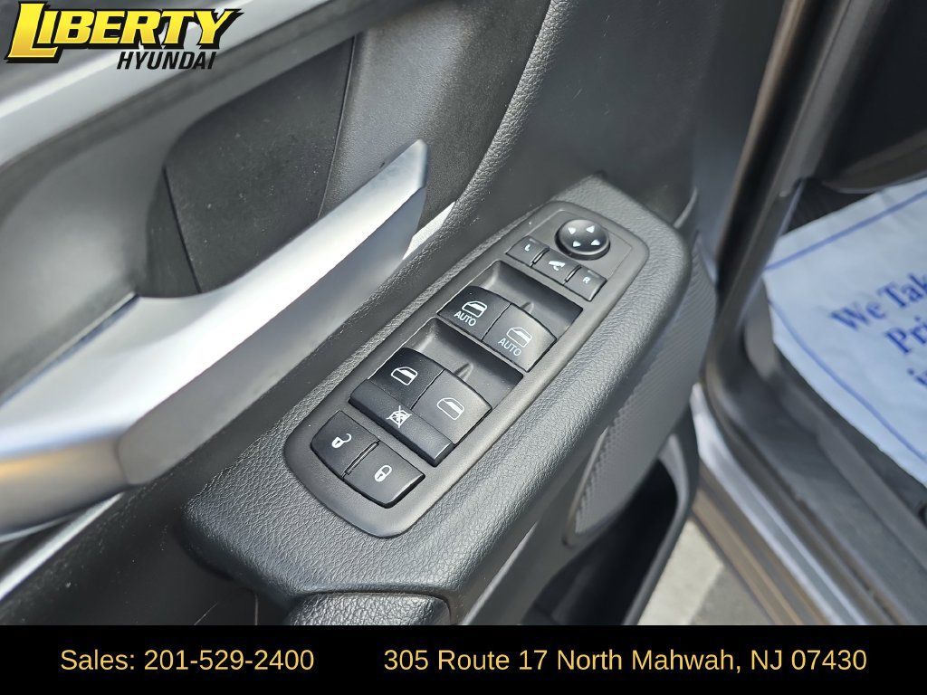 Used 2021 RAM 1500 Big Horn AWD/4WD image 14