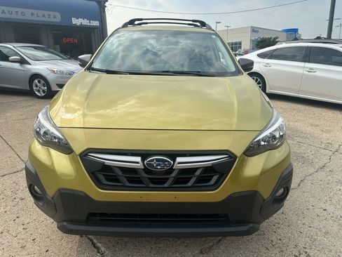 Used 2021 Subaru Crosstrek 2.5i Sport w/ Moonroof Package AWD/4WD image 2