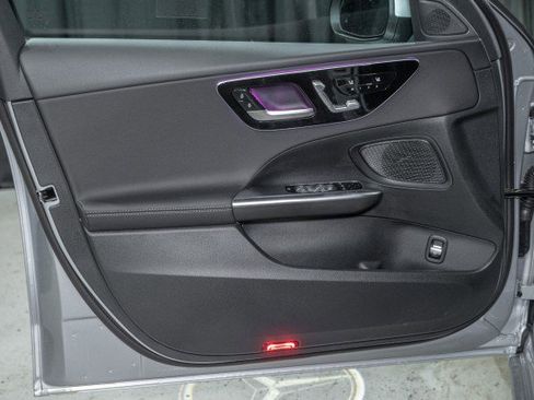 Certified 2025 Mercedes-Benz C 300 Sedan image 11