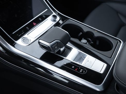 New 2026 Audi Q7 3.0T Premium Plus AWD/4WD image 18