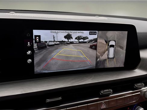 Used 2025 Kia Telluride SX Prestige X-Line AWD/4WD image 8
