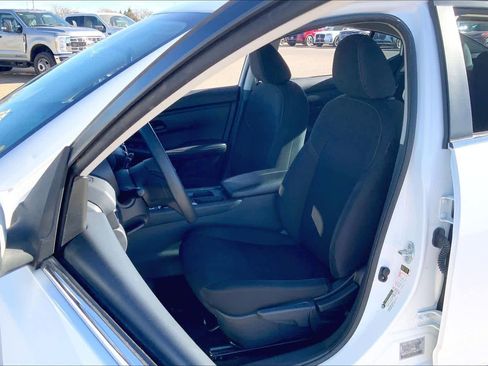 Used 2024 Nissan Sentra S image 7