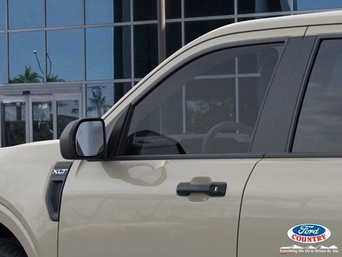 New 2025 Ford Maverick XLT image 21