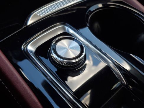 Used 2025 Buick Envision Sport Touring image 30