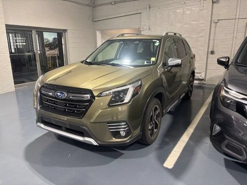 Used 2023 Subaru Forester Touring AWD/4WD image 1