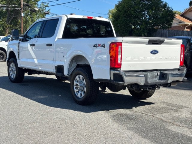 Used 2023 Ford F250 XLT w/ Snow Plow Prep Package AWD/4WD image 9
