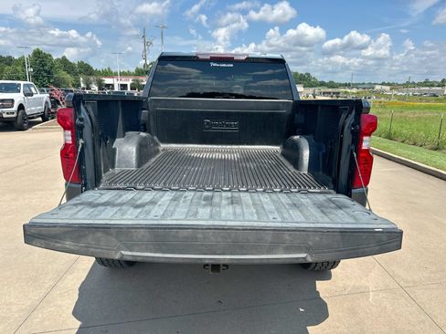 Used 2021 Chevrolet Silverado 1500 LT w/ Fleet Comfort Package AWD/4WD image 22