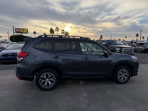 Used 2022 Subaru Forester Premium w/ Popular Package #1 AWD/4WD image 13