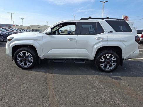 New 2026 Toyota 4Runner TRD Sport Premium AWD/4WD image 4