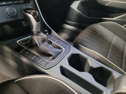 Used 2024 Volkswagen Jetta Sport image 26