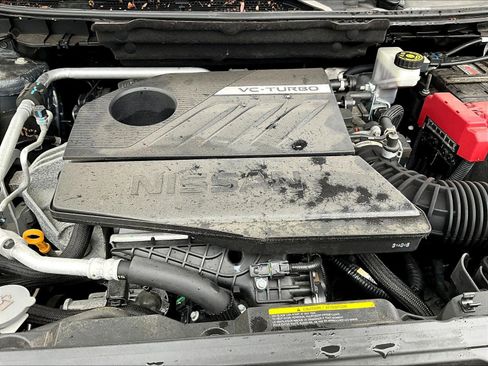 Used 2023 Nissan Rogue S image 28