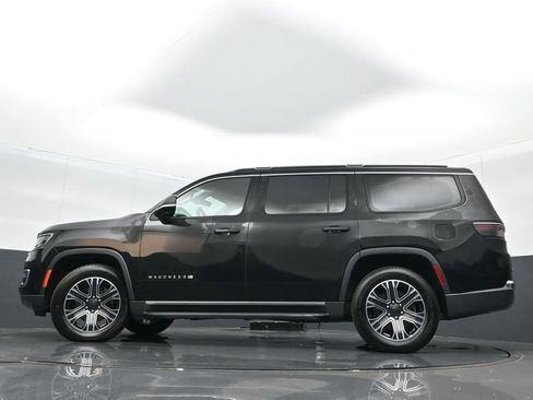 Used 2022 Jeep Wagoneer Series III w/ Flexible Seating Group image 36