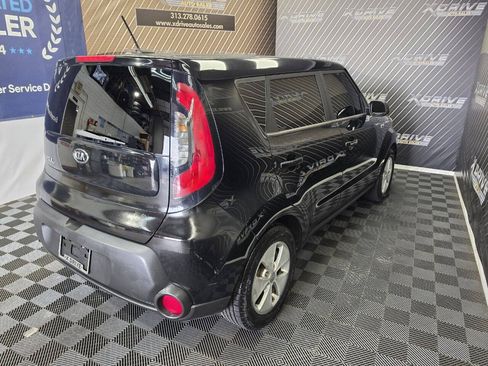Used 2016 Kia Soul FWD image 9