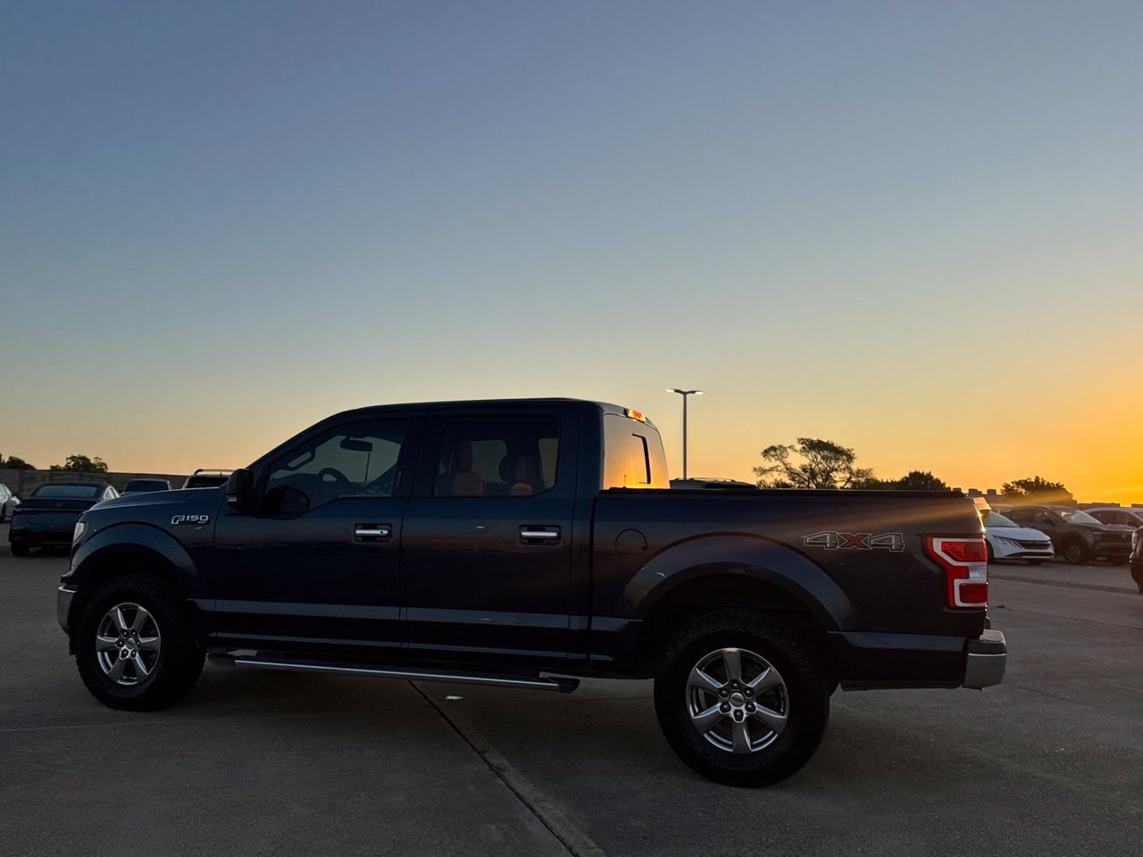 Used 2019 Ford F150 XLT w/ Equipment Group 302A Luxury AWD/4WD image 15