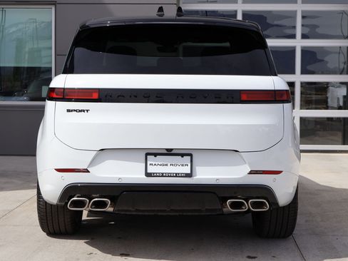 New 2026 Land Rover Range Rover Sport Dynamic SE image 7