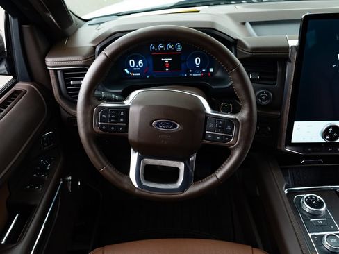 Used 2024 Ford Expedition King Ranch AWD/4WD image 10
