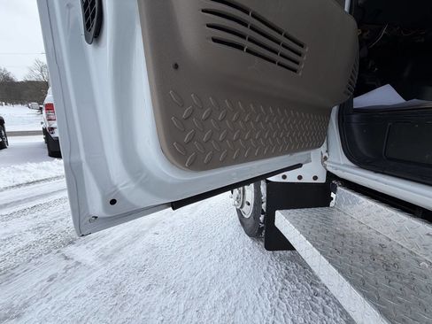 Used 2005 GMC TopKick C4500 4x4 Crew Cab image 43