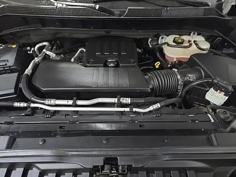 Used 2023 Chevrolet Silverado 1500 RST AWD/4WD image 12