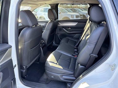 Used 2024 MAZDA CX-90 3.3 Turbo w/ Preferred Plus image 17